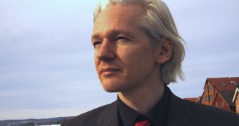 Julian Assange talks about surveillance, NSA