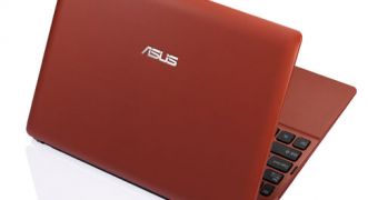 Asus Eee PC X101 MeeGo running netbook