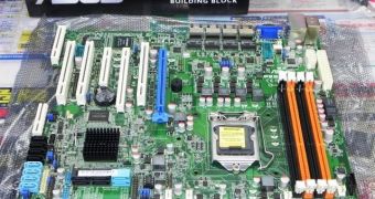 Asus P8B-E/4L C204 Sandy Bridge Xeon motherboard