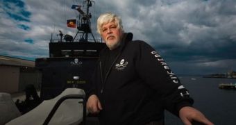 Sea Shepherd offers to help the Australian Government