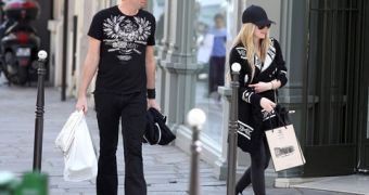 Avril Lavigne Is Pregnant, Says Report