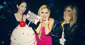 Avril Lavigne turns 30, celebrates in Las Vegas without husband Chad Kroeger
