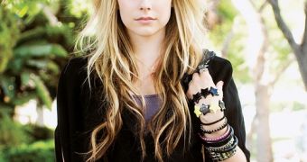 Avril Lavigne sings “Alice (Underground)” for the soundtrack of Tim Burton’s “Alice in Wonderland”