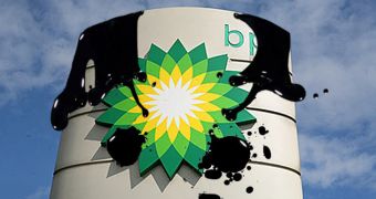 Chicago mayor wants BP to provide a detailed account of the oil spill in Lake Michigan