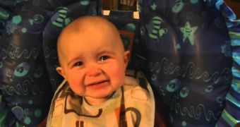 Emotional baby sings to Rod Stewart's "My Heart Can't Tell You No"
