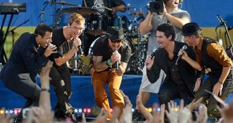 The Backstreet Boys make comeback performance on Good Morning America