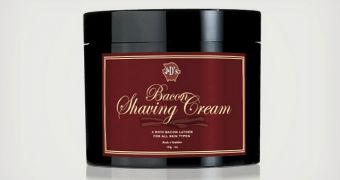 A jar of J&D's Bacon Shaving Cream available for $15 (€11.54)