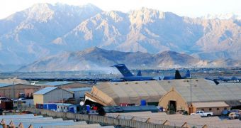 Four American soldiers die in an attack on the Bagram Airforce Base