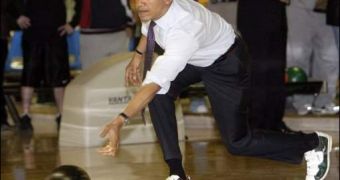 Obama likes virtual bowling more