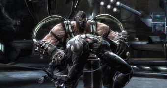 Batman fights against Bane in Injustice
