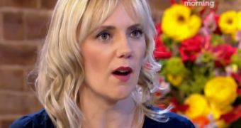 Samantha Brick tries to defend herself in new interview, maintains women hate her because she's beautiful