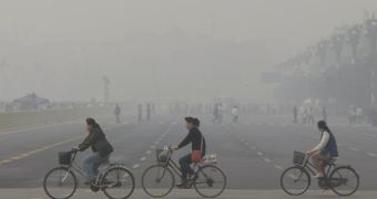 People in China seem unable to shake off the smog