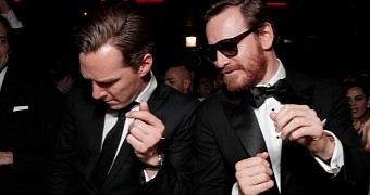 Benedict Cumberbatch and Michael Fassbender get their groove on at the Golden Globes 2014
