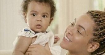Beyonce and daughter Blue Ivy in leaked pic from her HBO documentary
