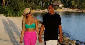 Beyonce and Jay Z always pose as a very happy couple but rumor has it their marriage is over