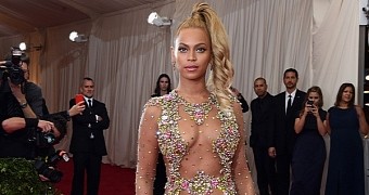 Beyonce shows off the results of her plant-based diet in sheer dress at the MET Gala 2015