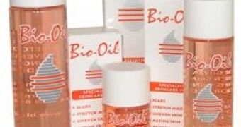 Bio Oil improves the appearance of stretch marks in a maximum of three months