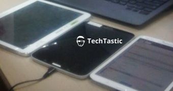 Black Galaxy Tab 3 with White Band Spotted