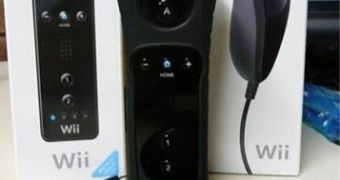 Wii controllers, now in classy black