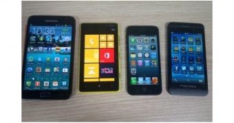 BB10 next to Galaxy Note, Lumia 820 and iPhone 5