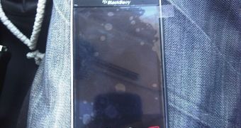 BlackBerry Storm 2 to come to Verizon and Vodafone as BlackBerry 9550