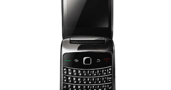Blackberry Style 9670 Now Available at Bell Canada