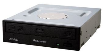 Blu-ray XL Disc Burner from Pioneer, the BDR-206MBK, Now Shipping