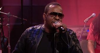 Bobby Brown performs “Don't Let Me Die” on Jay Leno