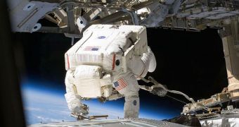 Stays aboard the ISS severely affect astronauts' bone health status