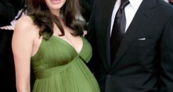 Brad Pitt and Angelina Jolie, pregnant with twins, on the red carpet at Cannes