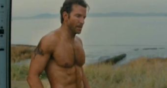 Bradley Cooper looking in top shape in first “A-Team” trailer