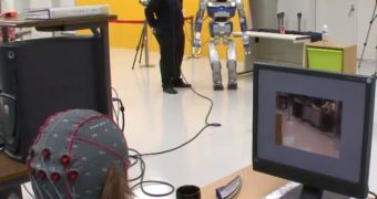 Brain-Machine Interface Controls Humanoid Robot Successfully – Video