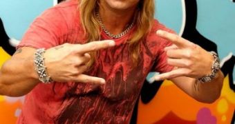 Bret Michaels says he’s been asked to take Simon Cowell’s place on American Idol, insists nothing is official yet