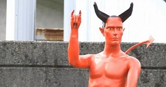 Bright-Red Satan Statue Appears Out of Nowhere in Vancouver