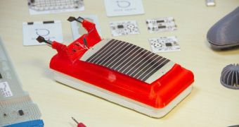 3D printed, solar-powered hovercraft