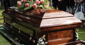 British Company Provides Professional Mourner-for-Rent Service