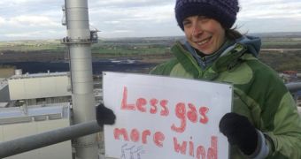 British protesters end their week-long stay on top of the cooling towers of a power plant