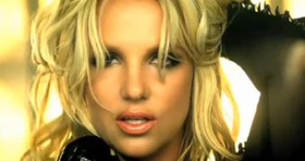 Britney Spears in brand new video for “Till the World Ends”