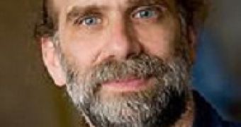 Bruce Schneier highlights the differences between cyberwar and espionage