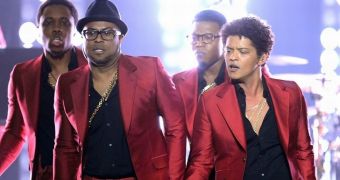 Bruno Mars, Rihanna, and Daft Punk top list of most illegally downloaded artists of 2013