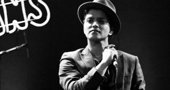 Bruno Mars’ 4 sisters will be on WE tv with new reality show, The Lylas