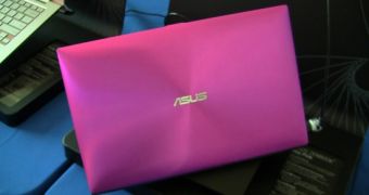 CES 2012: ASUS Zenbook Ultrabook Goes Pink