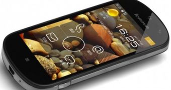 CES 2012: Lenovo S2 Smartphone with Gingerbread Unveiled