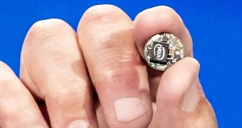 CES 2015: Button-Sized Intel Curie PC Will Power Wearables