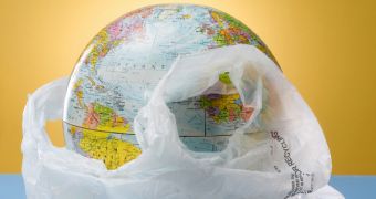 New plastic bags ban passes in California, US
