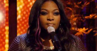 Candice Glover Performs “I Am Beautiful” on Live! With Kelly & Michael – Video
