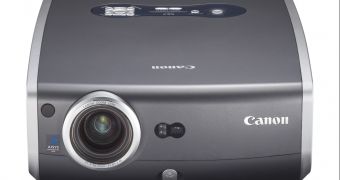 The Canon REALiS SX7 multimedia projector