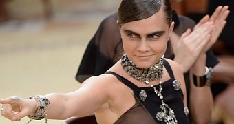 Cara Delevingne Fought with Naomi Campbell over Rihanna, Tried to Snatch Her Weave