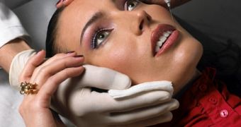 A new beauty procedure is taking over: carbon dioxide injections are said to fight wrinkles, reduce fat and eliminate stretch marks