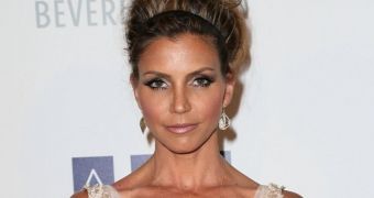 Charisma Carpenter rings in 44th birthday by showing off her amazing figure on Twitter